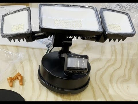 Onforu 75W LED Flood Light Motion Sensor Outdoor, 7000lm Dusk to Dawn Flood Light, Security Light wi