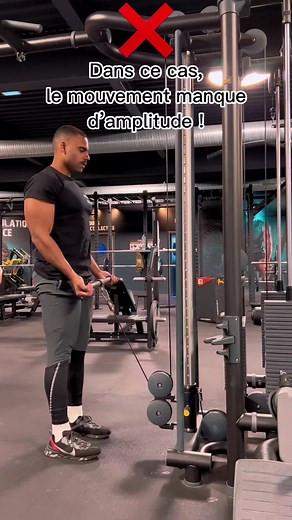 Optimisez votre curl biceps à la poulie basse