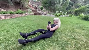 Simple movements under constant tension = maximum workout efficiency 🔥🔥🔥. • Wearbands.com (links in bio) • “It’s soooo simple to get sooo much more from your workout.” • #nogymneeded #athomeworkouts #athomefitness #homegymlife #homeworkouts #fullbodyworkout #nogym #streetworkout #functionalstrength #workoutathome #outdoorfitness #cardioworkout #athomeworkout #bodyweightworkout #workoutfromhome #dynamictension #outdoorworkout #outdoorgym #legworkout #homeworkout #nogymnoproblem #homegym #corew