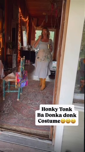 No money, no problem—just me, my Squishmallow, and a whole lotta ‘Honky Tonk Ba-Donk-a-Donk.’ #diycostume | Winnie Morrison Hughes