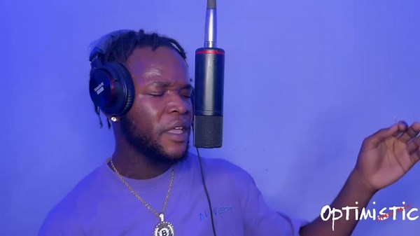 @dehtramental performs ‘Acoustic Open Mic🎤’ for #OptimisticOpenMic 🚨 OUT NOW on @optimisticopenmic #youtube #linkinbio #viral_video #explore #fyp #dancehall #foryou #music