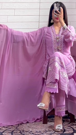 Pakistani Kurta Collection: Embrace Tradition with Style