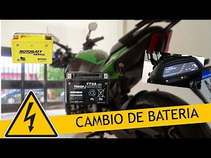 Cambio de batería Bajaj Dominar 400, MOTOBATT(original) por YUASA (nueva).