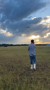 137 reactions · 18 shares | 22 flights in a day and 25 flights in 3 days! Come on — that’s how we do it  ➡️Ready to fly this much too? Comment TRAINING and we’ll get you started! #ParamotorOrlando #Paramotor #Florida #ParamotorPilot #training | Paramotor Orlando | Facebook