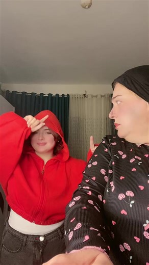 ‏بعبر لي امي عن مشاعري🤭