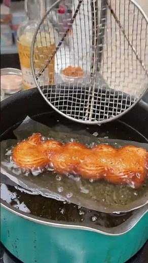 Churro Banana Foster Delight! Flaming dessert dreams 🔥🍌