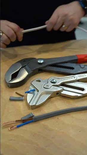 Transform Your Toolkit with KNIPEX Automatic Insulation Stripper!