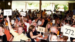 The Booth Brothers - The Touch of the Master's Hand (A Poem By Myra 'Brooks' Welch)