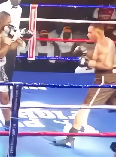 The 52-year-old heavyweight Ike Ibeabuchi (21-0) is back! He made his comeback today after over 26 years, stopping Idris Afinni (18-9-2) early in Lagos, Nigeria. Afinni gave up after the third round. #IkeIbeabuchi #boxing #reels | BTR Boxing Podcast Network