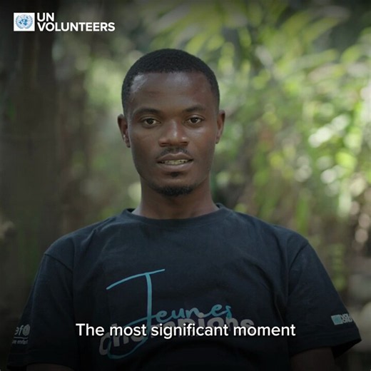 A displacement camp is more than a place to seek safety.In eastern DRC 🇨🇩, @UNICEF UN Volunteer Anselme works to create a space for young people to access information and take local action.#WorldRefugeeDay