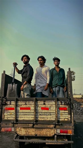 __ KILLER WASIM __ | Dil Chahiye 😈⚜️ #lipstick #shadowsense #senegencedistributor #mysenelook #lipsensedistributor #beauty #lipstickaddict #lipsticklover... | Instagram