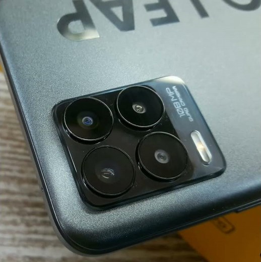 Realme 8 Pro vs Redmi Note 10 Pro - Rv #Shorts