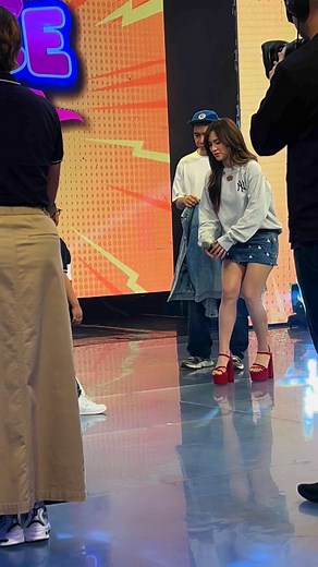 4.3M views · 10K reactions | Kuya Teddy as Kuya of all time #showtimegraceabina #ItsShowtime #ansabe | Showtime Dancer Grace | Facebook