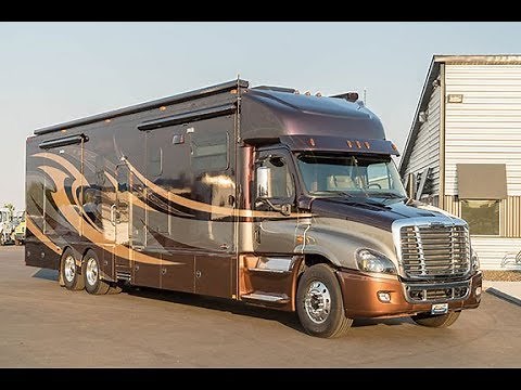 IWS 2018 EPIC Renegade Classic Stk: 9898 Exterior