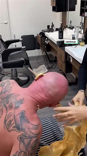 This bodybuilder got a full-body wax 😳 #fblifestyle #viral #VT | VT