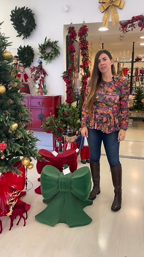 1.4K views · 666 reactions | Sotto l’albero… un dettaglio che fa la differenza  La base “Fiocco” di EDG illumina il Natale con stile e raffinatezza. Scoprila da Wish Design, in store e online  via Seggio 68, Aversa (CE)  081 19243201  wishdesignaversa.it #EDG #EDGHome #EDGDesign #WishDesign #WishDesignStore #BaseAlbero #BaseAlberoFiocco #DecorazioniNatalizie #ArredoNatale #ChristmasDesign | Wish Aversa | Facebook