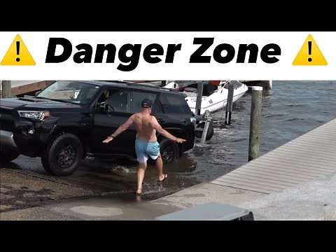 Busiest BOATING DAY OF THE YEAR on the Gulf Coast. #BoatRampFails // pt.1