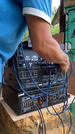 487K views · 7.8K reactions | stereo 2way connection + 2 integ amp #followers #fblifestyle #highlights | Bmj Electronics & fiber glass maker | Facebook