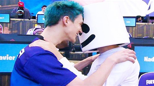 10 Craziest Fortnite Moments Caught On Stream | Chaos