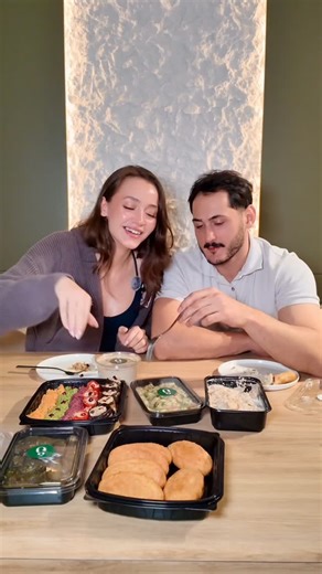 Lika Jorbenadze on Instagram: "რომელია თქვენი საყვარელი კერძი საახალწლო სუფრაზე?👀❤️ @hypermarket_goodwill #საახალწლოსუფრა"