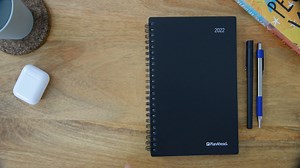 Struggling to keep up with your New Year’s resolutions? You're not alone. It’s notoriously difficult to kick old habits and build new routines. In this video, two BU experts on human behavior weigh in on why keeping resolutions is so hard and offer some suggestions on how to improve the odds of sticking with them. | Boston University