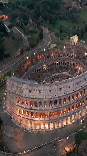 Colosseo 🇮🇹 #roma #rome #italy #italia #colosseum #colosseo | gladiator