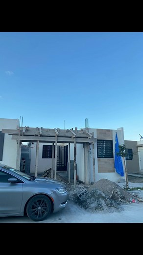 Construcción de Casa: Armando un Nido con Amor