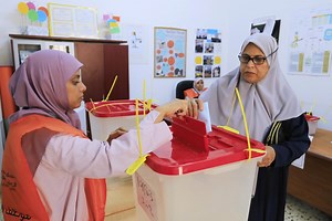 Libye: de rares élections municipales attirent les électeurs