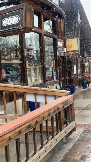 ❄️ Finally… FINALLY… It's Snowing in Estes So I'm walking down the sidewalk in downtown Estes… And these little snowflakes start falling. And I'm not gonna lie… I got WAY too excited about it. 😂 Because if you've been paying attention this winter… You know how DRY it's been. Like… concerningly dry. The kind of dry where you start looking at weather apps every day… Hoping SOMETHING shows up. And then… Out of nowhere… The sky finally delivers. ❄️💙 Look, I KNOW this isn't a blizzard. It's just a 