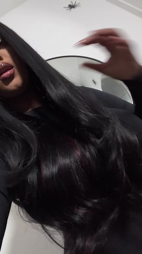 Stunning Red Violet Highlights for Winter Vibes