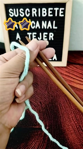 "Te sorprenderás con este tutorial de tejido fácil y rápido! 🌟💫🔥 En este vídeo, te enseñamos a tejer un hermoso proyecto en minutos, perfecto para principiantes. ¡No necesitas experiencia previa! Sigue nuestros pasos y crea algo único y personalizado. Nuestro tutorial es fácil de seguir y te guiará a través de cada paso del proceso. Aprende a tejer con confianza y crea algo que te haga sentir orgulloso. ¡Gracias por ver! 🙏 #TejidoFácil #Manualidades #HechoAMano #TejidoConAmor ¡Suscríbete par