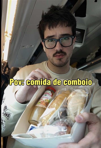 35.8€ de bilhete, x2 porque perdi o primeiro sou capaz de voltar para provar os menus de almoço e de jantar 📍-Alfa Pendular- CP comboios