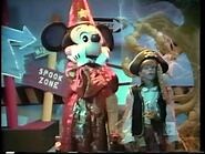 Mickey's Safety Club: Halloween Surprises