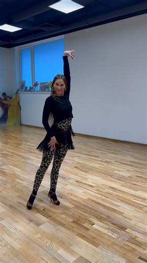 Mikes Anna on Instagram: "💥👠💃🏻❤️🔥"