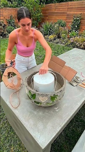 Satisfying: Don’t Throw Away Cardboard! Make This Beautiful Concrete Water Fountain