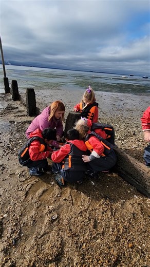At Thorpe Hall School, learning in Reception goes far beyond the classroom! Our pupils discover the world through a variety of hands-on experiences designed to inspire young minds and create a lifelong love of learning. Our enrichment opportunities for Reception pupils include: ⛱️ Beach School - exploring the coastline, discovering marine life and learning through play in the fresh sea air 🏊‍♀️ Swimming - building confidence and water safety skills from an early age 🎭 Internal Workshops - incl