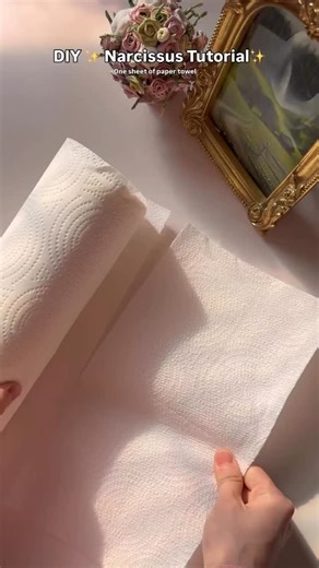 Art,Craft | DIY Narcissus | How to make a narcissus flower using a paper towel | Paper Daffodil Used supplies: 1 sheet of paper towel Paper (half) for... | Instagram