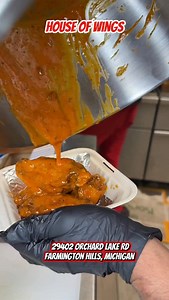 17K views · 247 reactions | Metro Detroit has a new wing spot straight out of New York @houseofwingsnyc  looking for good food to eat in Detroit or Metro Detroit make sure you’re following me at @detroitdar_ ✅ | Detroit Dar | Facebook