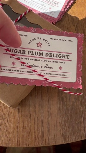 Homemade Christmas Gifts: Luffa Soap Creation