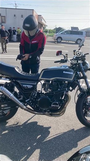#kz1000mk2#フルカスタム#オンリーワン #kawasaki#唯一無二#フルレストア エンジンボアアップ内側も外側もセッティングの700万超 車体も入れたら1000万？！！！#チタンマフラー