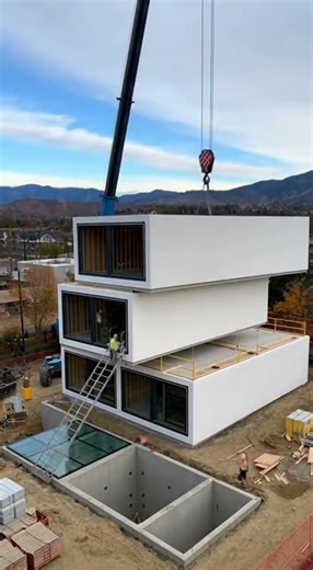 The Future of Construction: Modular Homes 🏠✨