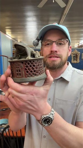 JE Stevens Mechanical Frog Bank