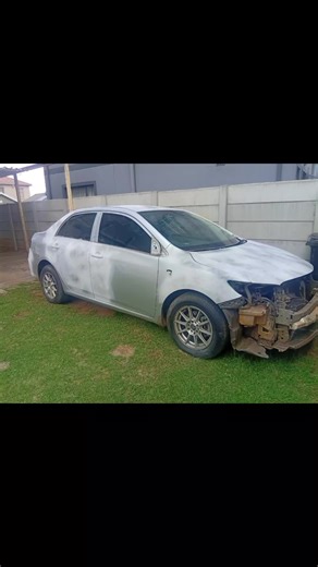 Effortless Touch Down: Clean Car Body Repairs