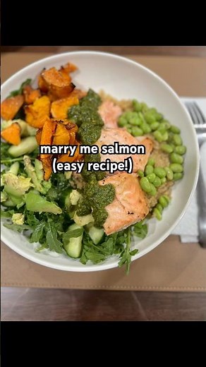 This salmon recipe is a crowd pleaser... and so easy! 😍