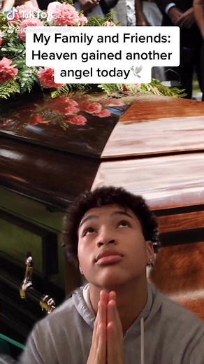 was the woo walk valid though?💫 #fyp #xyzbca #greenscreen #distancedance #woowalk