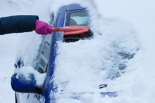 This Is the Safest (and Fastest!) Way to Remove Snow from Your Car
