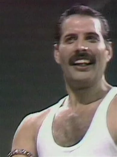 Queen In My Defence#Queen #fredymercury #england #iconic #rock👑