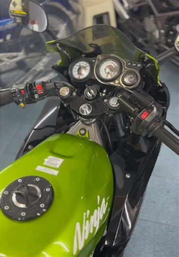 Dijual Ninja RR Asli Hijau 2013 - Siap Pakai