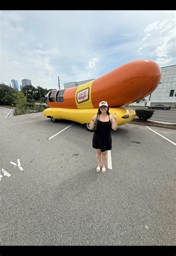 they even gave me a free hot dog for the procedure! #hotdog #weinermobile #nashville #lobotomy #imok