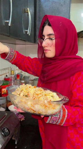 Explore Full Vlogs on PK GIRLS Channel